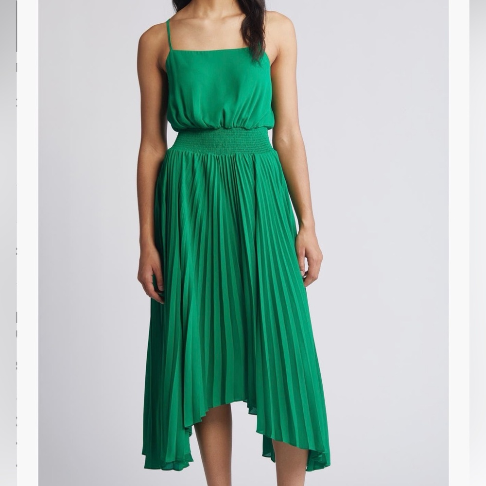 Halogen Green Pleated Midi Dress